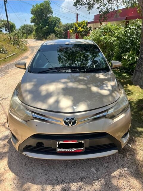 2014 Toyota Yaris For Sale