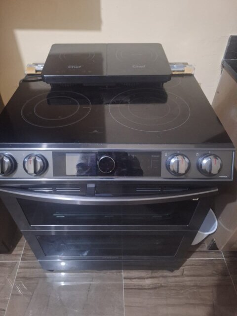 Electric Samsung Stove
