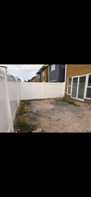 2 Bedrooms 2. 5 Bathrooms Townhouse
