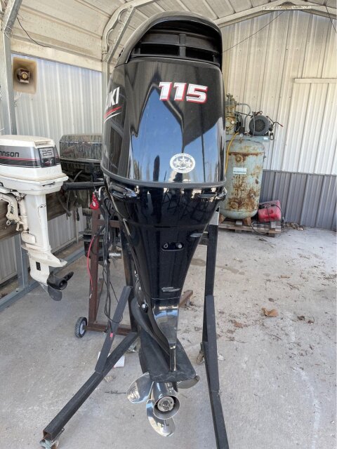 Slightly Used Suzuki 115HP 4Stroke Outboard Motor
