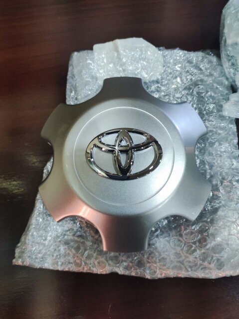 BRAND NEW GENUINE TOYOTA CENTER CAPS