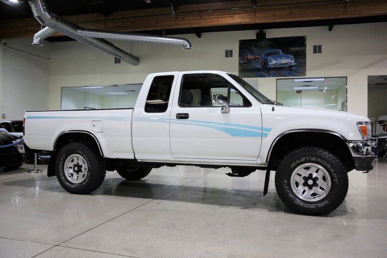 1994 TOYOTA 4WD PICKUP XTRACAB SR5