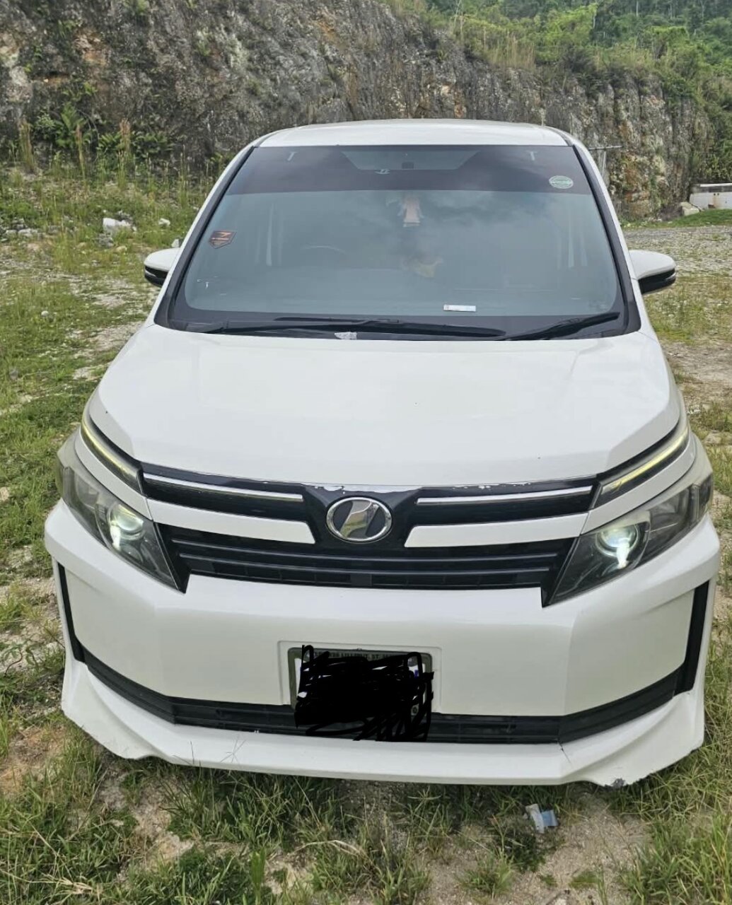 2015 Toyota Voxy