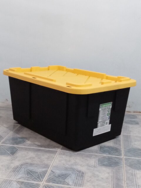 Professional Storage Box / 27 Gallon