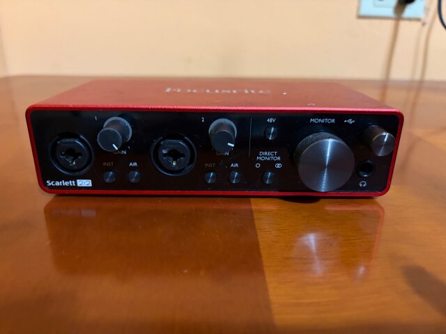 Focusrite Midi Interface