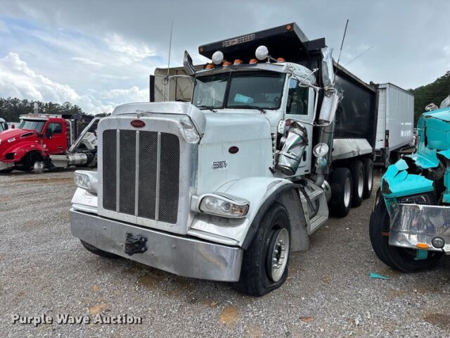 2020 Peterbilt 389 Dump Truck