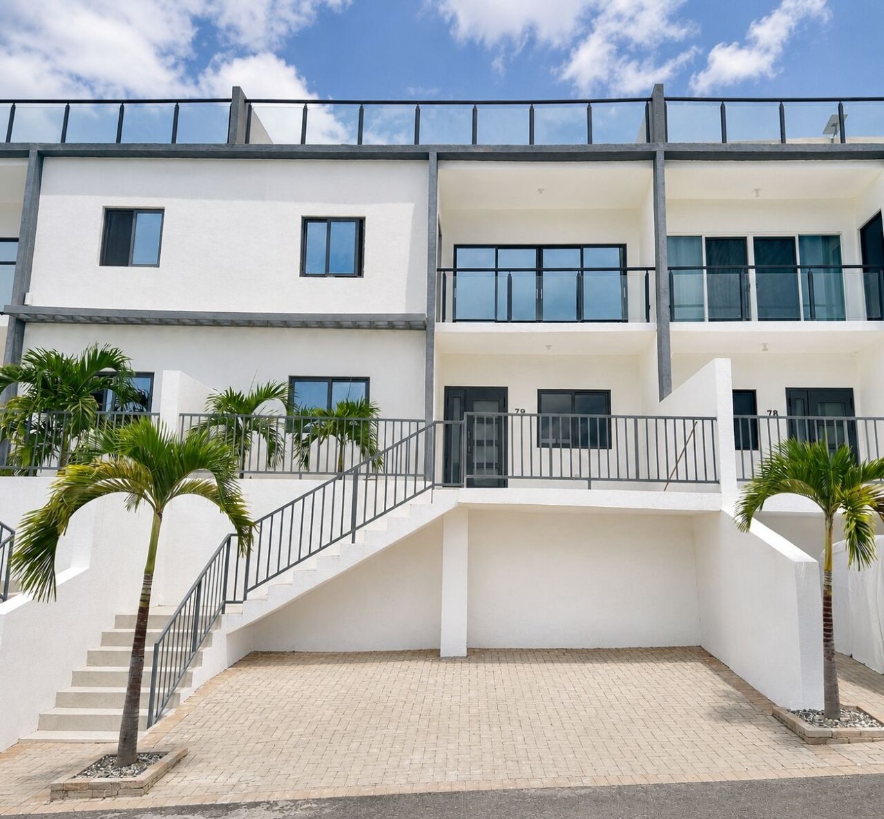 3 BEDROOM TOWNHOUSE FOR SALE IN OCHO RIOS ST.ANN