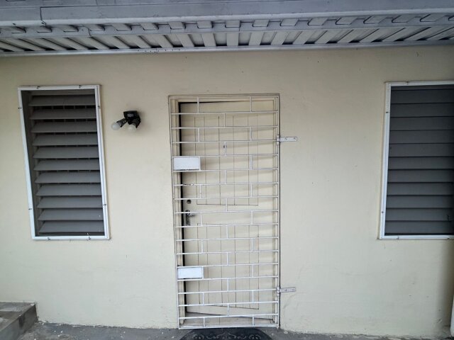 2 Bedroom, 1 Bathroom