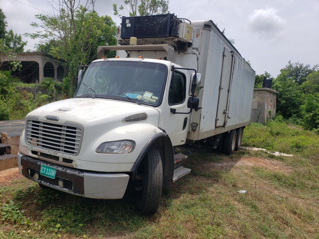 2008 Freightliner M2