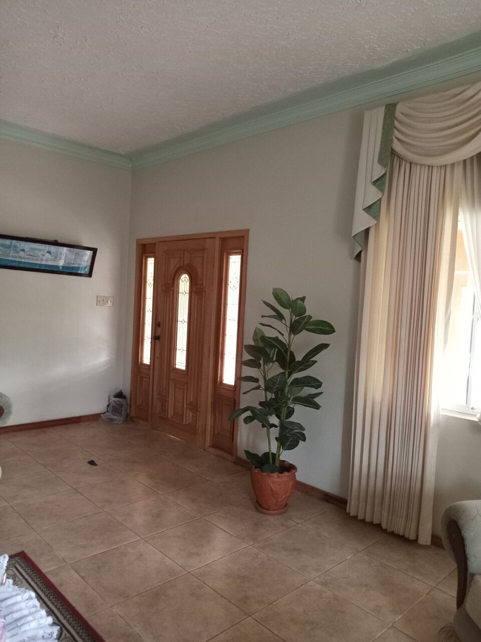 5 Bedrooms House For Sale, Mandeville