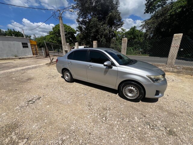 2014 Toyota Axio