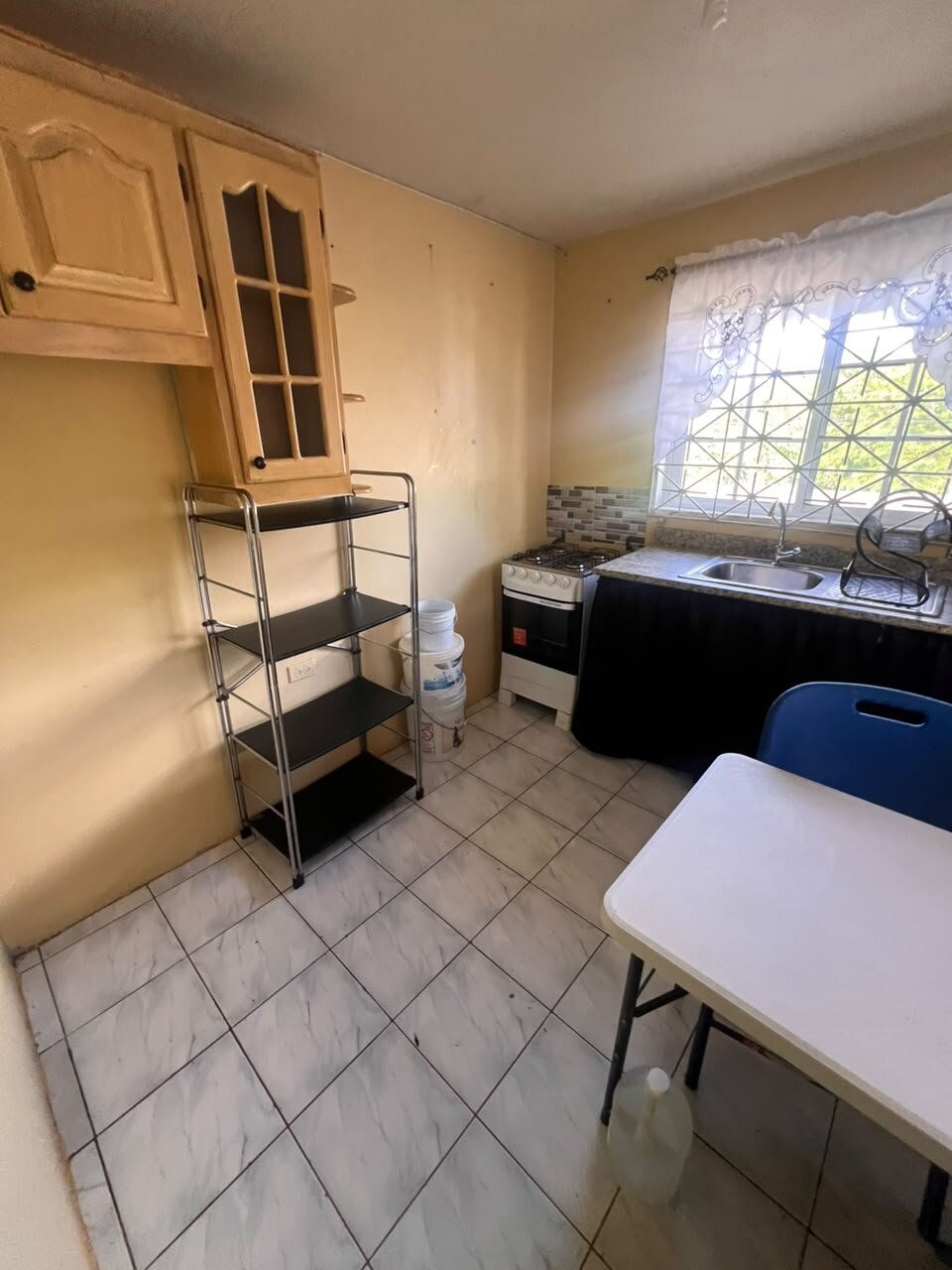 For Rent: 1 Bedroom Apartment - Mandeville