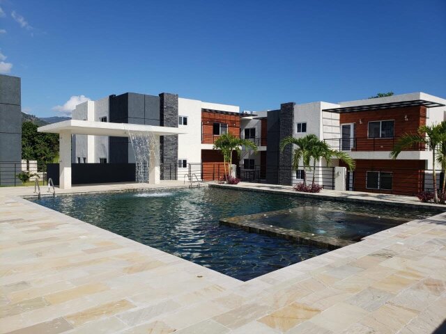 Modern 3 Bedroom Apartment For RENT