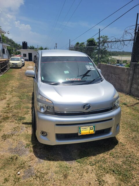 2012 Voxy For Sale All Works Ac All Fully