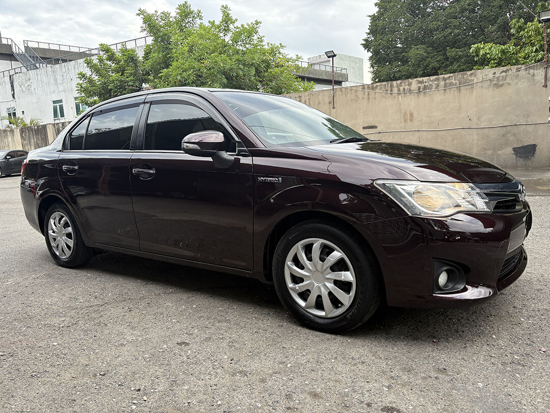 2015 Toyota Axio