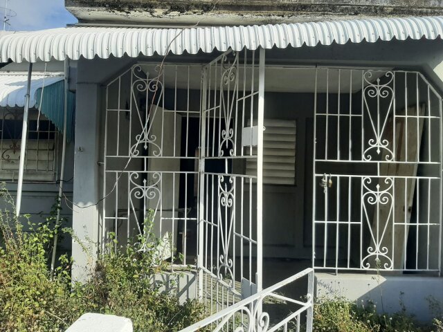 Fixer Upper - 2 Bedroom For Sale (CASH PURCHASE ON