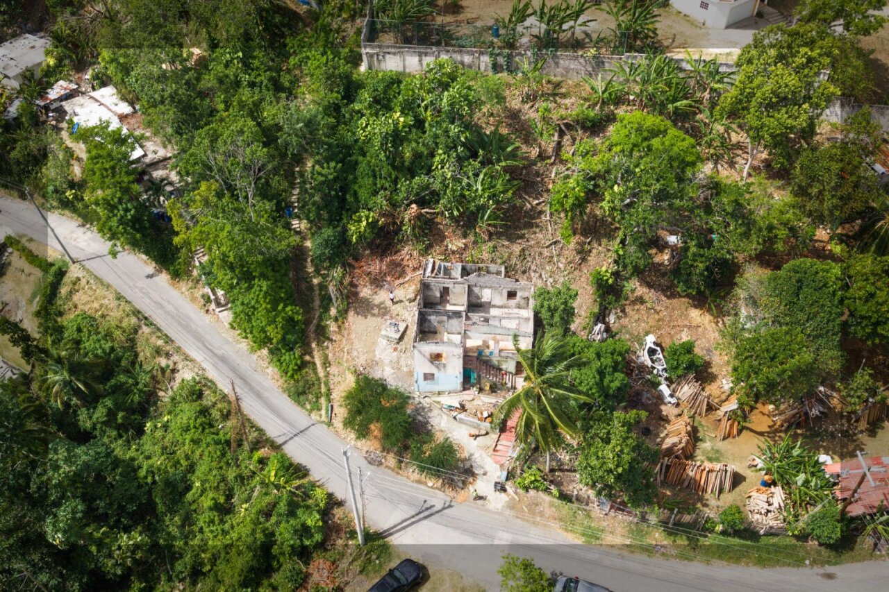 4-bedroom Fixer-upper On Approximately 0.20 Acre