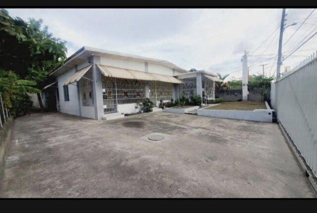 2 Bedroom For Rent Constant Spring