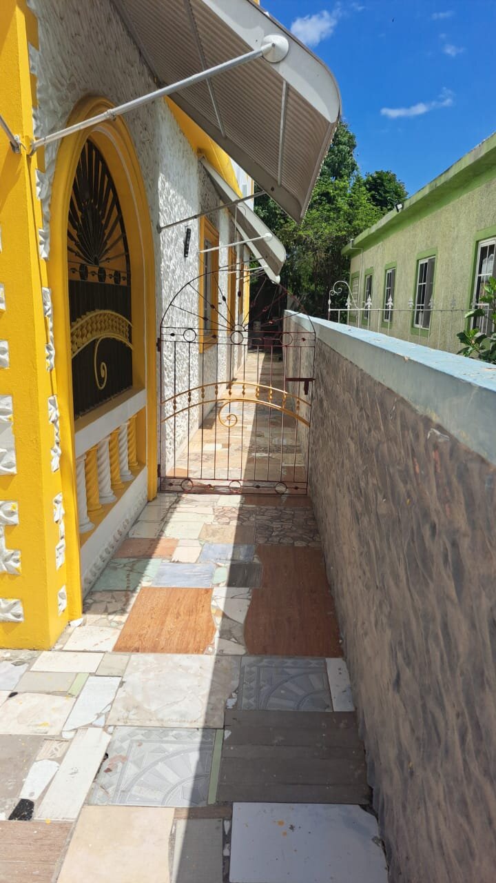 PORTMORE VILLAS AIRBNB (A HOME AWAY FROM HOME)