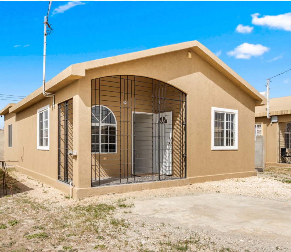 Charming 2 Bedrooms Home in Portmore Village