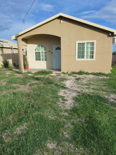 2 Bedroom House Phoenix Park