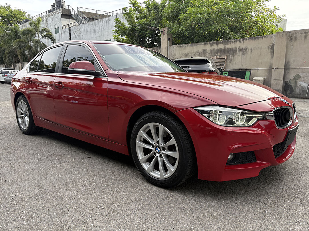 2018 BMW 318i