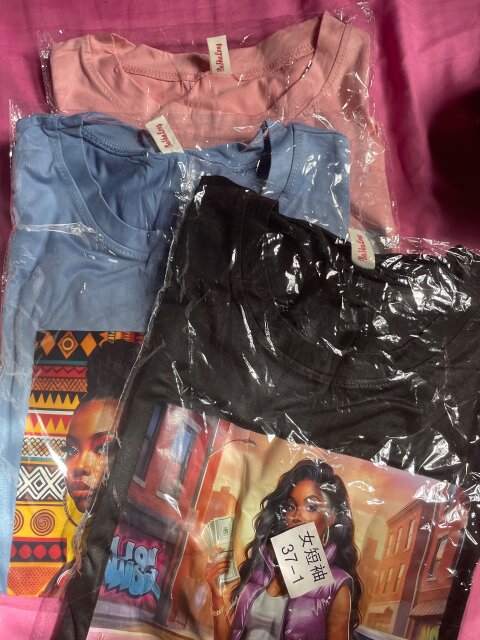 Ladies T-shirt For Sale 1500 Jmd For One