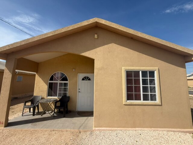 Charming 2 Bedrooms Home in Phoenix Park