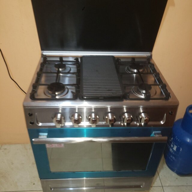 Blue World, Large 5 Burner Stove With Grill