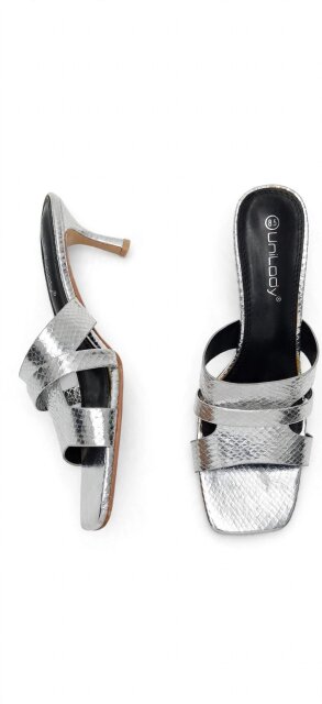 Silver Snake Print Kitten Heel Mules — Size 8.5 ✨