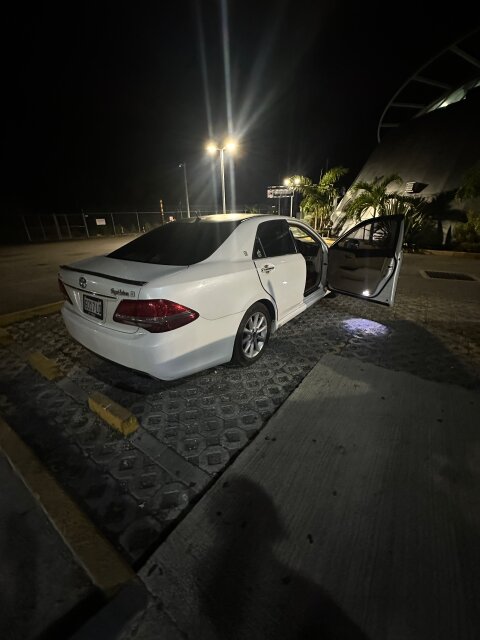 Toyota Crown Royal Saloon G