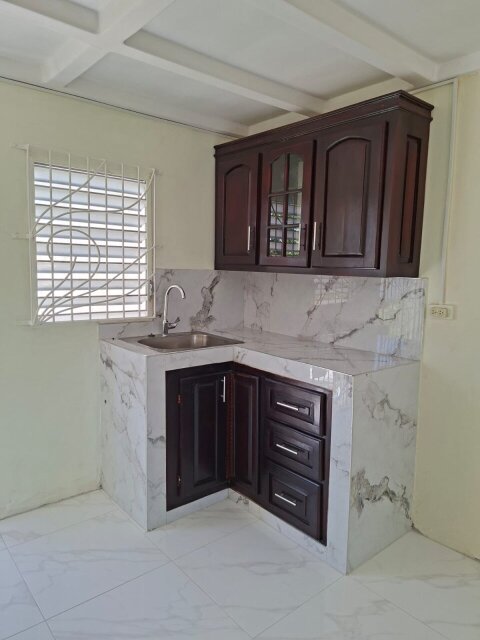 Recently Renovated 2 Bedrooms Available for Rent