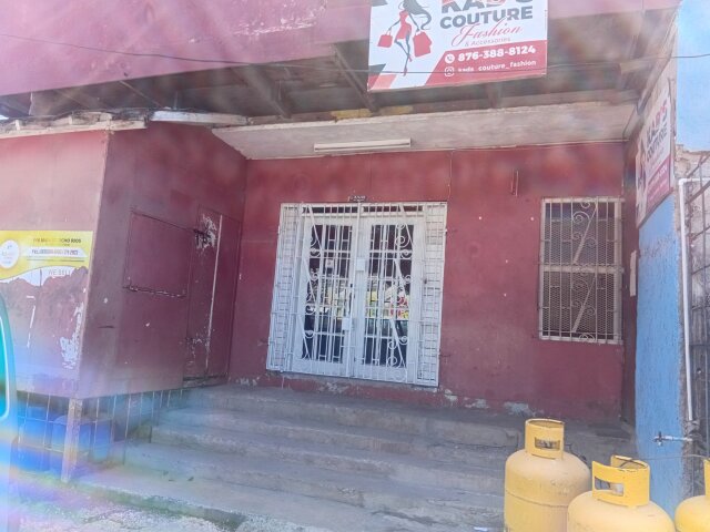 Shop For Rent, Ocho Rios $90k