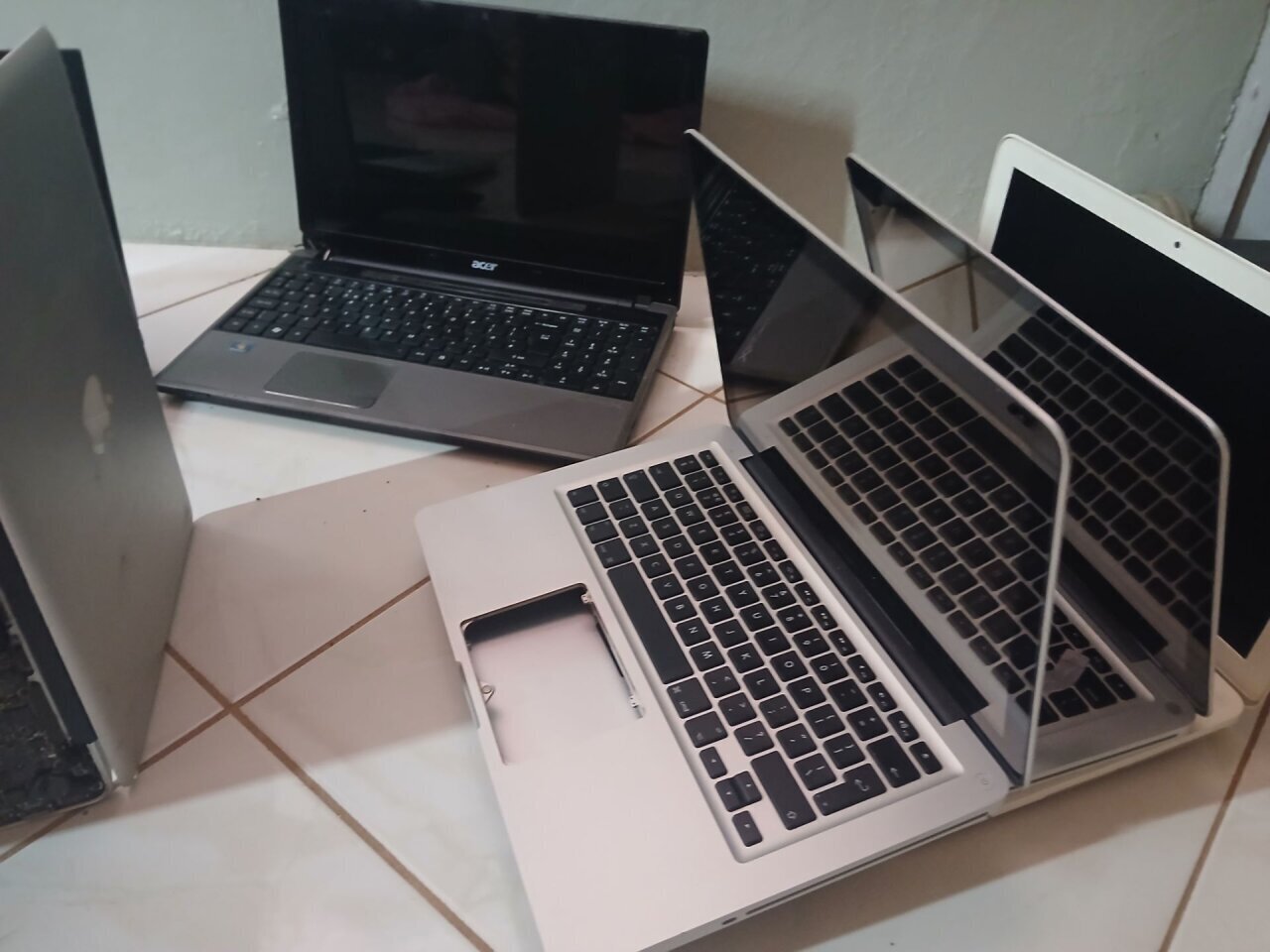 Laptop For Sales.