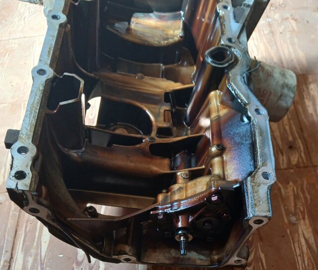Automotive Engine Upper Oil Pan