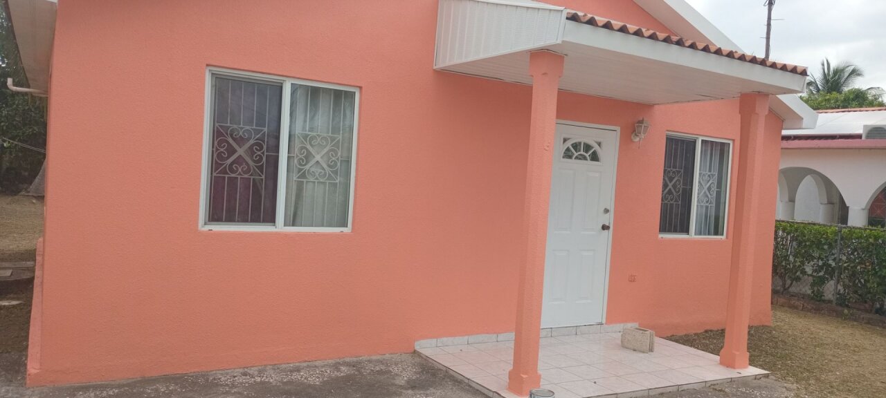 2 Bedroom House