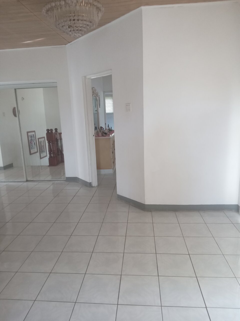 2 Bedrooms for Rent in Mandeville Near Town