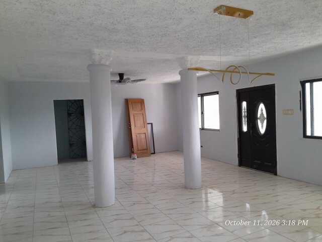 Unfurnished 3 Bedrooms in Westgate Hills