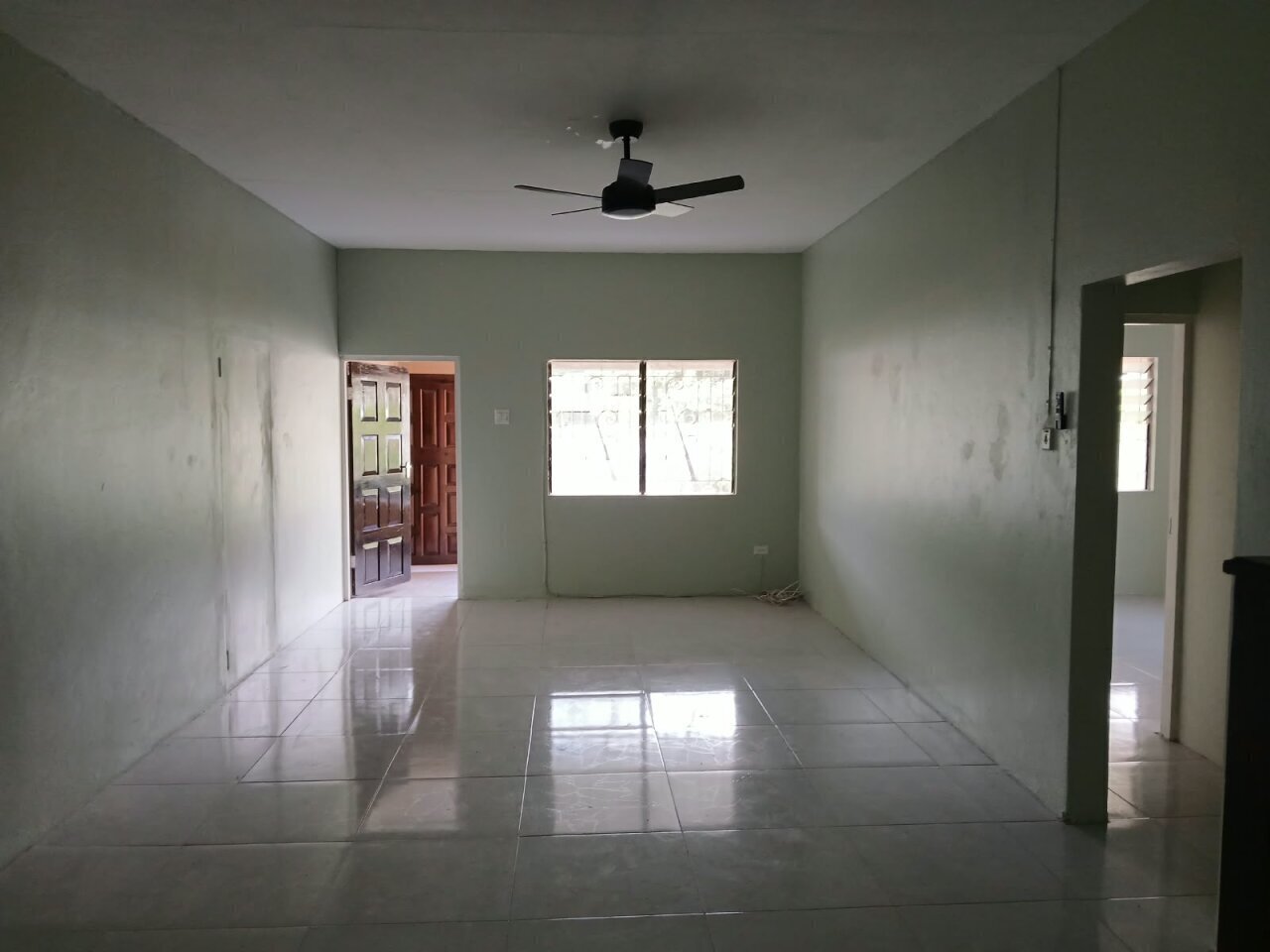 Renovated 2 Bedrooms In Desirable Meadowbrook
