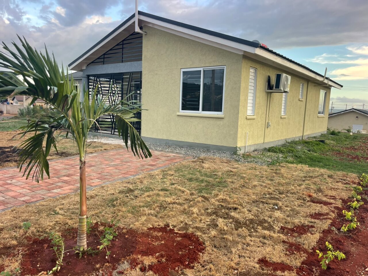 Charming 2 Bedrooms in Silver Sun Estates