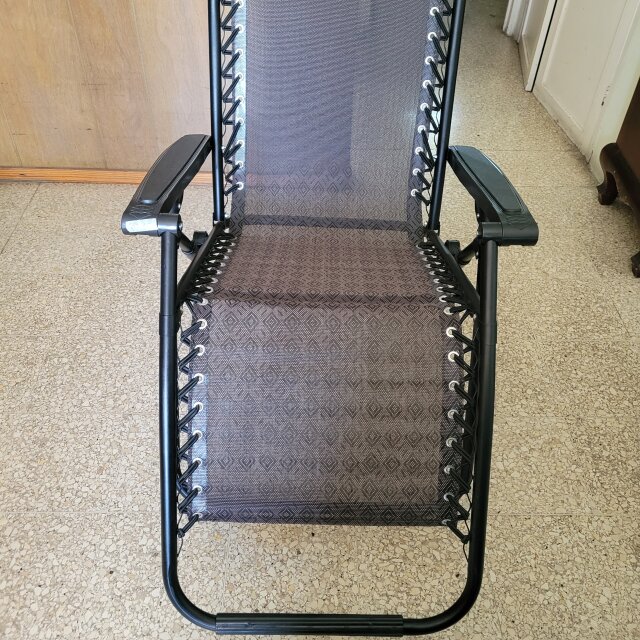 RECLINER CHAIR