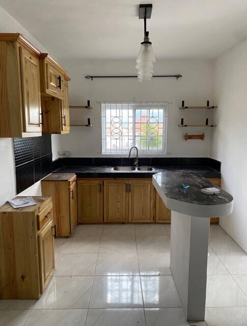 Grilled 1 Bedroom Unfurnished Apartment