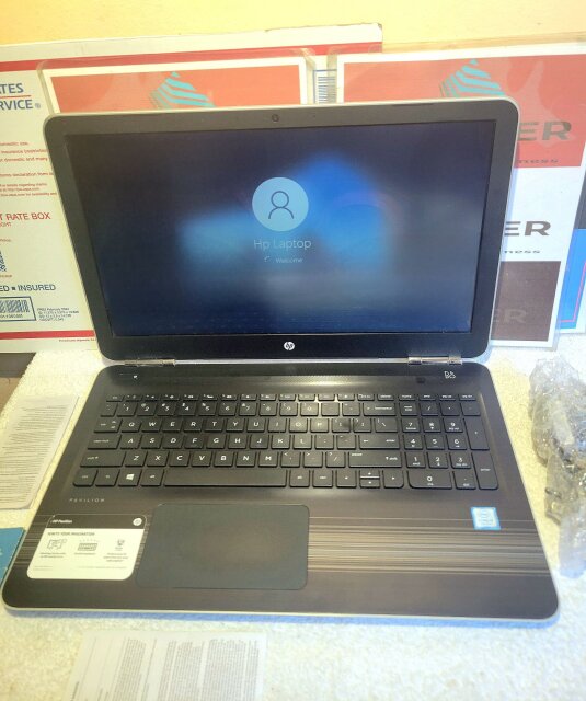 Hp Pavilion Touch Screen I5 Intel 7th!!