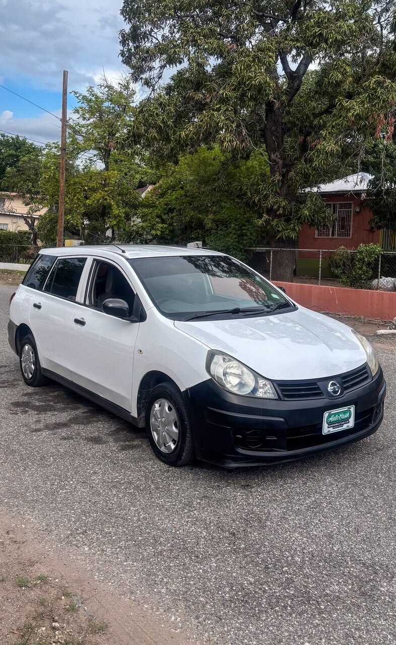 2014 Nissan AD Wagon