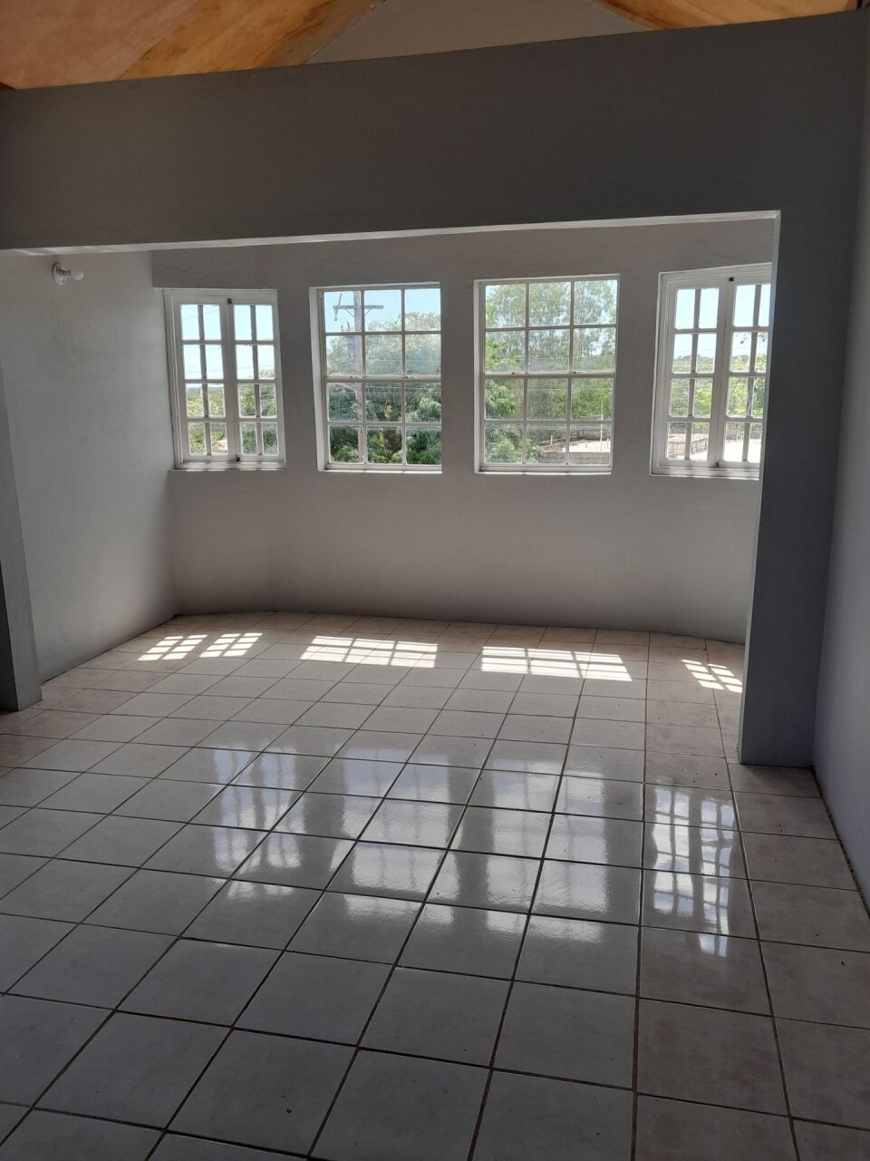 4 Bedroom Family House
