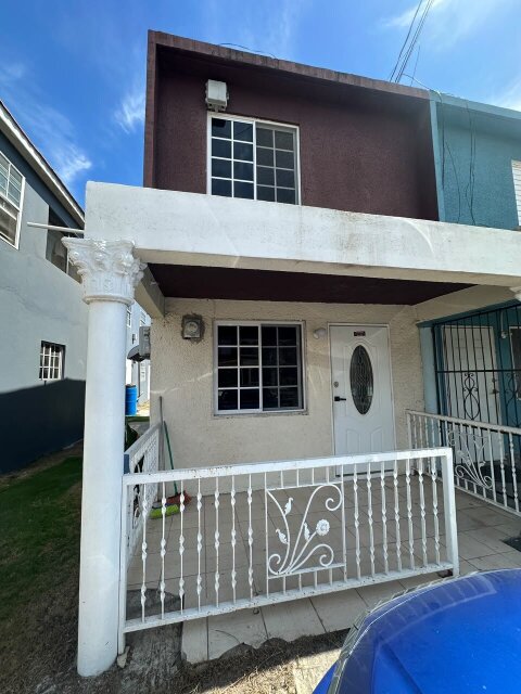 2 Bedroom 1 Bathroom Townhouse Available For Rent