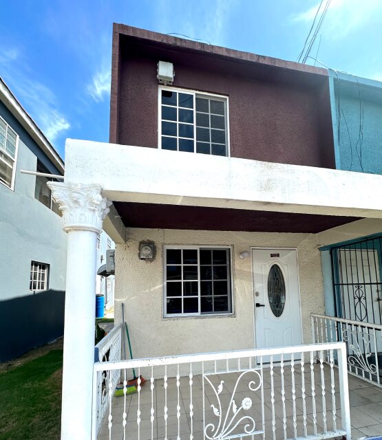 2 Bedroom 1 Bathroom Townhouse Available For Rent