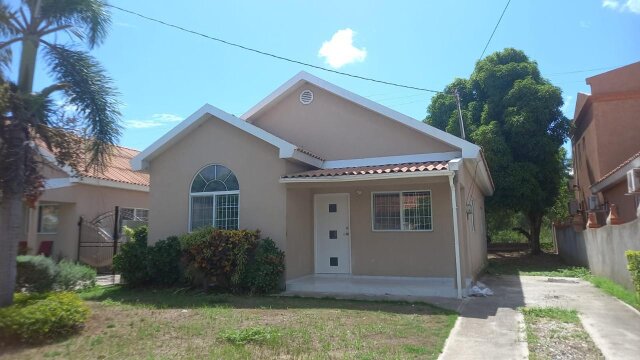 2 Bedroom House