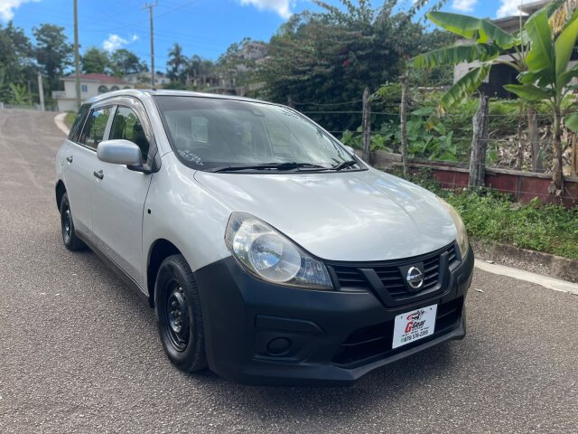 Nissan Ad  Wagon