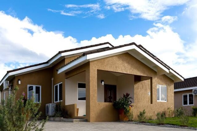 3 Bedrooms,  3 Bathrooms In Oak Estate